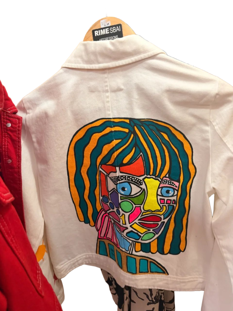 Veste blanche dos illustré